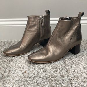 Everlane Day Boot - Gold - Size 7
